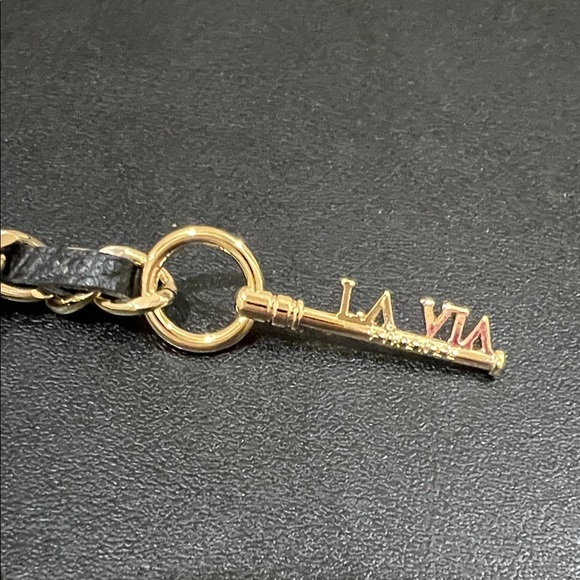 La Via | Italian Leather Heart Bag Charm 💚 - Picture 4 of 11